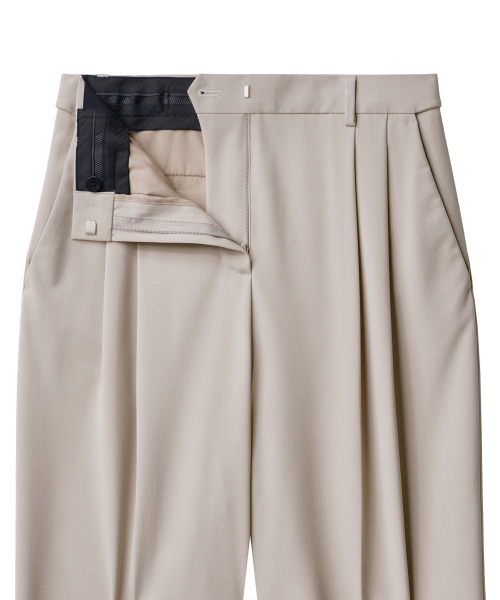 MUSINSA STANDARD WOMAN（ムシンサスタンダードウーマン）の「ウィメンズハイウエストワイドヒドゥンバンディングスラックス[ライトベージュ]（スラックス・レディース・その他・34/32/30/29/31/24/25/26/27/28）」の4枚目の写真