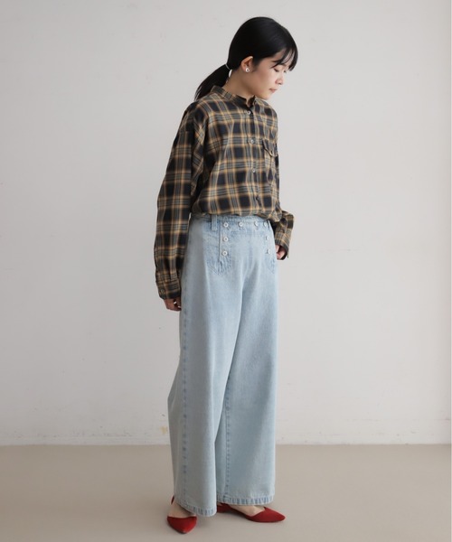 Blanc Bleu Minuit(ブランブルーミニュイ)の「ポリエステルツイルチェック ショートシャツ(シャツ/ブラウス・レディース・ベージュ/ネイビー・FREE)」の4枚目の写真