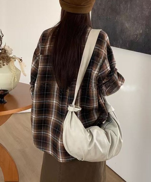 Lace Ladies(レースレディース)の「チェック柄 前開き 長袖 ボタン シャツ(シャツ/ブラウス・レディース・ブラック/ネイビー/ブラウン・FREE)」の15枚目の写真