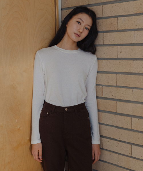 LAMINEZ(ラミネズ)の「ウォームロングスリーブTシャツ - アイボリー(Tシャツ/カットソー・レディース・その他・FREE)」の1枚目の写真
