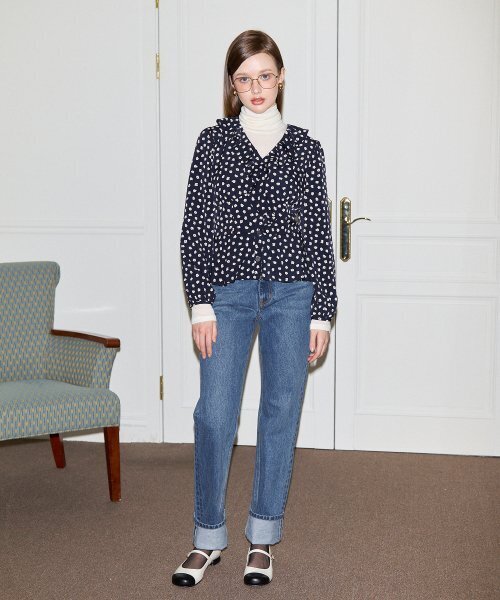SALON DE YOHN(サロンドヨーン)の「Puff Shoulder Ruffle Blouse_Navy(シャツ/ブラウス・レディース・その他・MEDIUM/SMALL)」の2枚目の写真