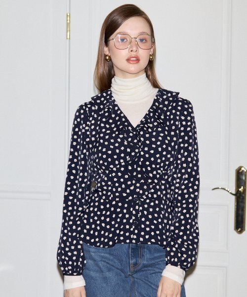 SALON DE YOHN(サロンドヨーン)の「Puff Shoulder Ruffle Blouse_Navy(シャツ/ブラウス・レディース・その他・MEDIUM/SMALL)」の3枚目の写真