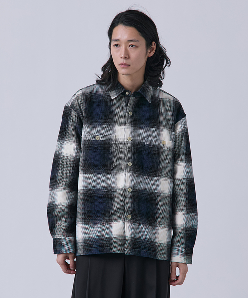 B.C STOCK(ベーセーストック)の「モール ビッグチェックシャツ(シャツ/ブラウス・メンズ・ブルー系その他/ホワイト/ブラウン・MEDIUM/LARGE)」の3枚目の写真