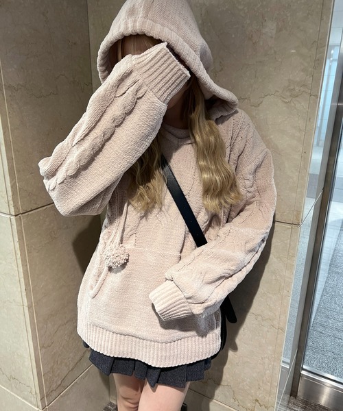 PHILLY(フィリー)の「ビッグフードポンポンニットパーカー(パーカー・レディース・グレー/ピンク/アイボリー・FREE)」の3枚目の写真