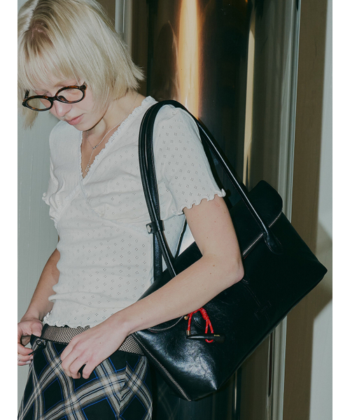 DENU（デヌ）の「Marmeldi Bag [Black]（ショルダーバッグ・レディース・ブラック・FREE）」の5枚目の写真