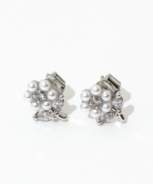 flower（フラワー）の「ブルーミングパールピアス（ピアス（両耳用）・レディース・ゴールド/シルバー・FREE）」の5枚目の写真