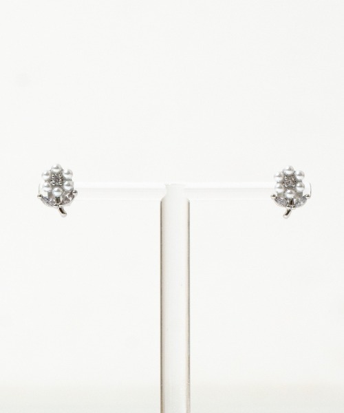 flower（フラワー）の「ブルーミングパールピアス（ピアス（両耳用）・レディース・ゴールド/シルバー・FREE）」の6枚目の写真