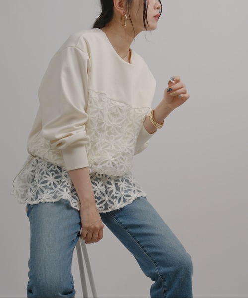 palm RICHE（ポームリシュ）の「チュール刺繍ドッキングポンチトップス（スウェット・レディース・ブラック/アイボリー・M）」の3枚目の写真