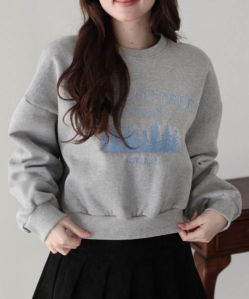 BLUEEAST(ブルーイースト)の「裏起毛フォレスト刺繍スウェット(スウェット・レディース・ネイビー/グレー/アイボリー・MEDIUM)」の11枚目の写真