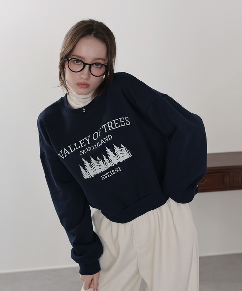 BLUEEAST(ブルーイースト)の「裏起毛フォレスト刺繍スウェット(スウェット・レディース・ネイビー/グレー/アイボリー・MEDIUM)」の14枚目の写真