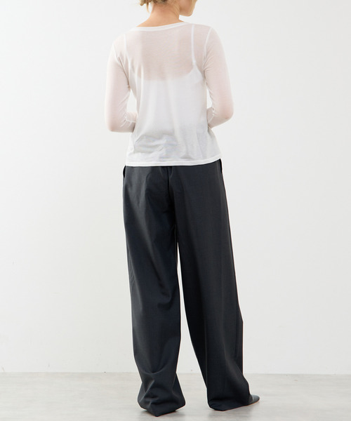 SOFFITTO(ソフィット)の「カシミヤシルク混ボートネックシアープルオーバー(Tシャツ/カットソー・レディース・ホワイト/ブラック・FREE)」の11枚目の写真