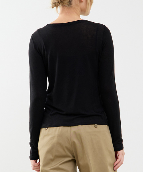 SOFFITTO(ソフィット)の「カシミヤシルク混ボートネックシアープルオーバー(Tシャツ/カットソー・レディース・ホワイト/ブラック・FREE)」の17枚目の写真