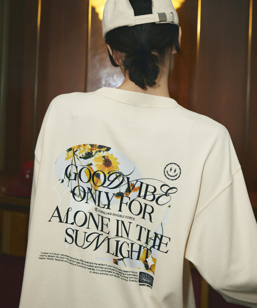 CORALIAN(コラリアン)の「フラワーアートワーク長袖コットンTシャツベージュ(Tシャツ/カットソー・レディース・その他・S/M/L/2XL/XL/4XL/5XL/XS/3XL)」の5枚目の写真