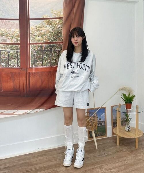 KANEITEI(カネイテイ)の「WEST POINT ARCH CREWNECK (MELANGE GRAY)(スウェット・レディース・グレー・MEDIUM/LARGE/X-LARGE)」の6枚目の写真