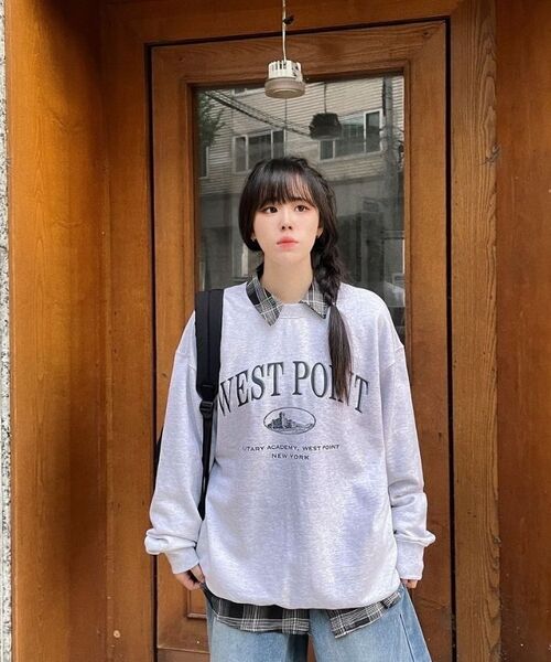 KANEITEI(カネイテイ)の「WEST POINT ARCH CREWNECK (MELANGE GRAY)(スウェット・レディース・グレー・MEDIUM/LARGE/X-LARGE)」の7枚目の写真