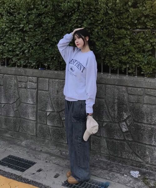 KANEITEI(カネイテイ)の「WEST POINT ARCH CREWNECK (MELANGE GRAY)(スウェット・レディース・グレー・MEDIUM/LARGE/X-LARGE)」の8枚目の写真