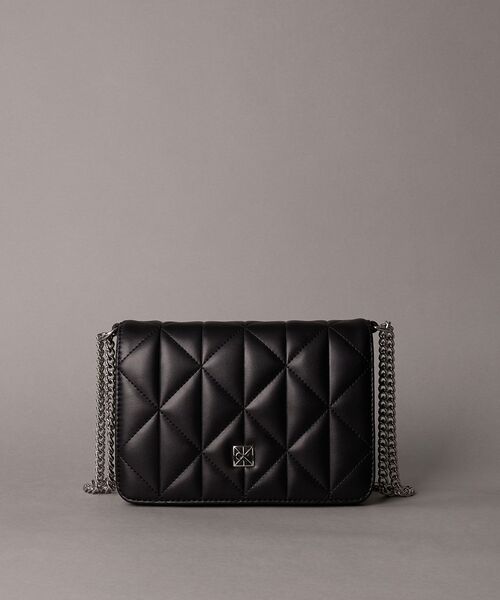 Calvin Klein（カルバン・クライン）の「クロスボディバッグ - キルティングチェーンバッグ（ハンドバッグ・レディース・ブラック/ベージュ・FREE）」の7枚目の写真