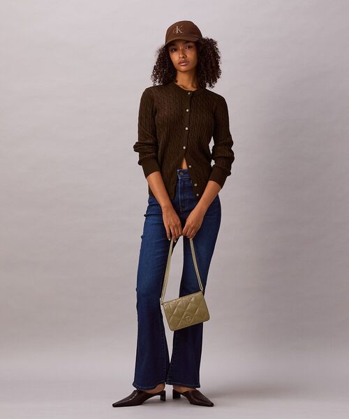 Calvin Klein（カルバン・クライン）の「クロスボディバッグ - キルティングチェーンバッグ（ハンドバッグ・レディース・ブラック/ベージュ・FREE）」の18枚目の写真