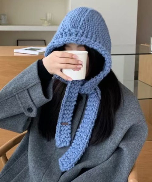 Vipoa（ヴィポア）の「Hand knit hooded balaclava（ネックウォーマー/スヌード・レディース・ブラック/アイボリー/レッド/ブルー/グレー・FREE）」の9枚目の写真
