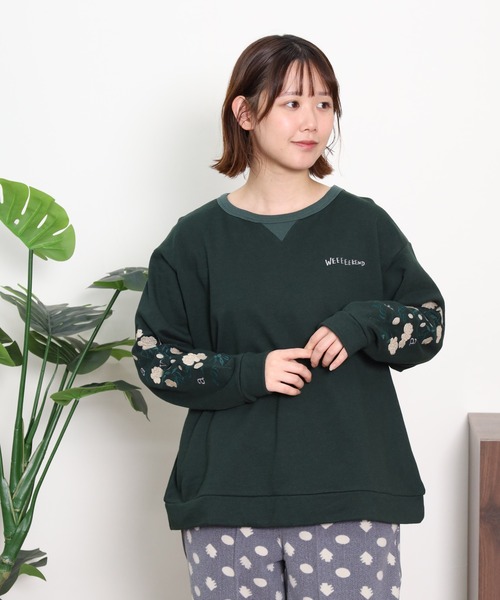 Emago(イマゴ)の「EMAGO 植物ロゴ刺繍プルオーバー(スウェット・レディース・杢グレー/グリーン/ネイビー・FREE)」の2枚目の写真