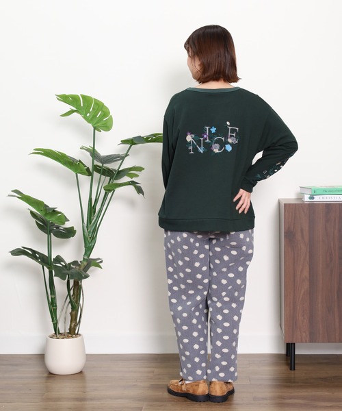 Emago(イマゴ)の「EMAGO 植物ロゴ刺繍プルオーバー(スウェット・レディース・杢グレー/グリーン/ネイビー・FREE)」の13枚目の写真