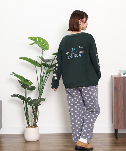 Emago(イマゴ)の「EMAGO 植物ロゴ刺繍プルオーバー(スウェット・レディース・杢グレー/グリーン/ネイビー・FREE)」の14枚目の写真