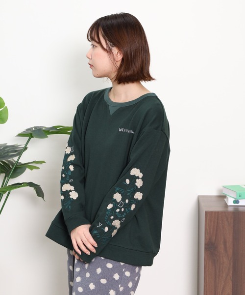 Emago(イマゴ)の「EMAGO 植物ロゴ刺繍プルオーバー(スウェット・レディース・杢グレー/グリーン/ネイビー・FREE)」の6枚目の写真