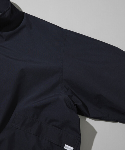 +phenix（プラスフェニックス）の「+phenix/プラスフェニックス 別注 GORE-TEX WINDSTOPPER SHORT MODS COAT/ゴアテックス ウインドストッパー ショートモッズコート（ブルゾン・メンズ・ブラック/オリーブ/ネイビー・SMALL/LARGE/MEDIUM）」の6枚目の写真