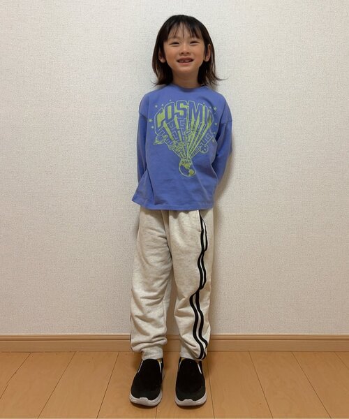 BREEZE（ブリーズ）の「【WEB限定】イロイログラフィックTシャツ（Tシャツ/カットソー・キッズ・グレー/エメラルド/オフホワイト/ライム/ピンク/グリーン/サックスブルー/パープル/ネイビー/チャコール/ベージュ・100/90/140/130/120/110/150）」の14枚目の写真