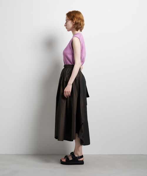 LANVIN en Bleu（ランバンオンブルー）の「メモリータフタ2WAYスカート（スカート・レディース・グレー/ブラック/ブラウン・36/38）」の5枚目の写真