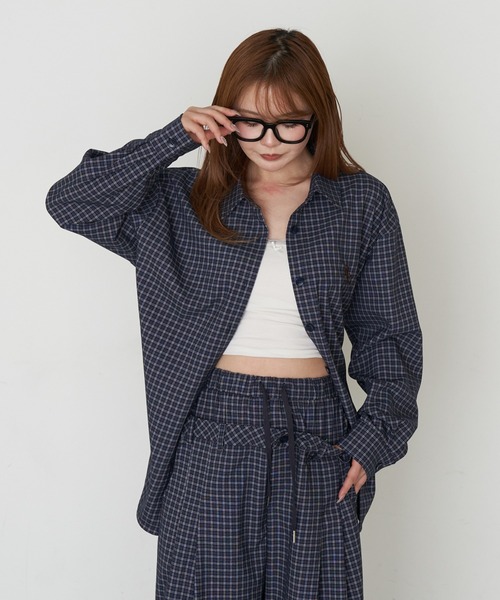 RAY CASSIN（レイカズン）の「【セットアップで着られる】オーバーサイズ胸刺繍チェックシャツ（シャツ/ブラウス・レディース・ベージュ系その他2/グレー系その他2/ネイビー・FREE）」の16枚目の写真