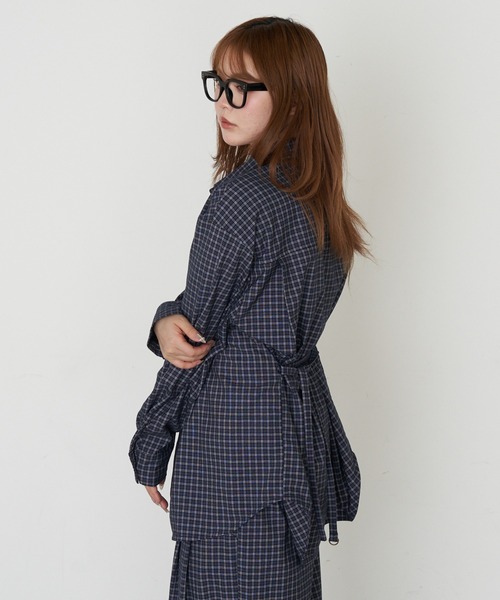 RAY CASSIN（レイカズン）の「【セットアップで着られる】オーバーサイズ胸刺繍チェックシャツ（シャツ/ブラウス・レディース・ベージュ系その他2/グレー系その他2/ネイビー・FREE）」の17枚目の写真