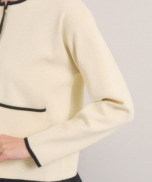 ITS'DEMO（イッツデモ）の「【入卒／手洗い可】配色ニットカーディガン（カーディガン/ボレロ・レディース・ライトベージュ/オフホワイト/ブラック・00）」の8枚目の写真