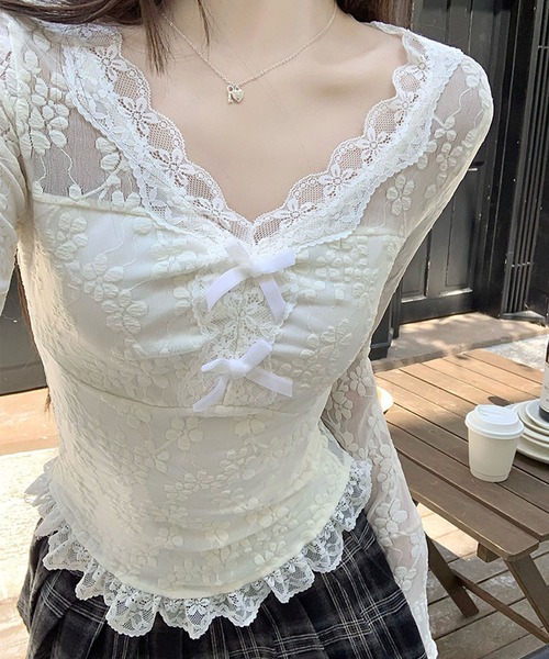 GLAMOROUS JANE(グラマラスジェーン)の「裾フリルリボン付レーストップス(Tシャツ/カットソー・レディース・ホワイト・L/M)」の4枚目の写真