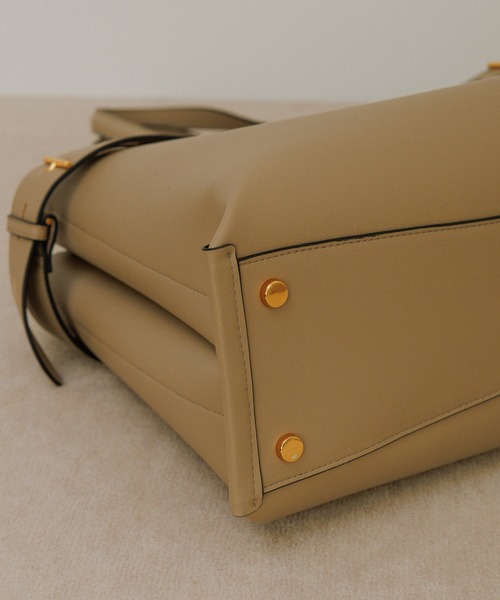 E'POR（エポール）の「【E'POR】A BAG Large/A4対応・通勤（トートバッグ・レディース・ブラック/ベージュ・FREE）」の5枚目の写真