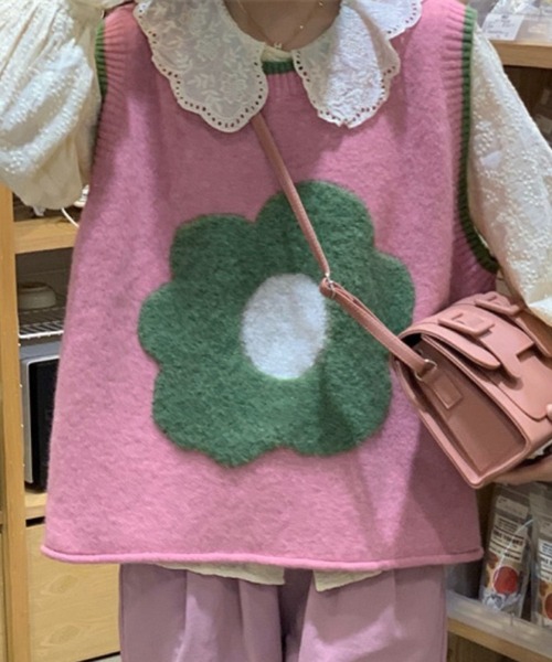 SHOUYO（ショウヨウ）の「花柄ニットベスト（ベスト・レディース・ベージュ/ピンク・M）」の3枚目の写真