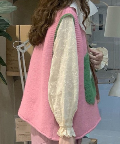 SHOUYO（ショウヨウ）の「花柄ニットベスト（ベスト・レディース・ベージュ/ピンク・M）」の15枚目の写真