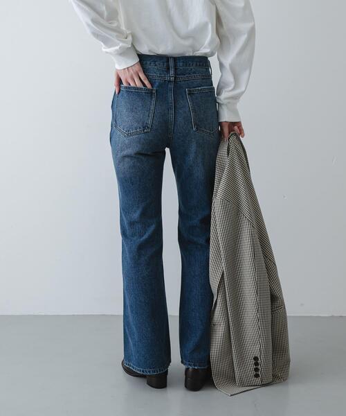 SENSE OF PLACE by URBAN RESEARCH(センスオブプレイスバイアーバンリサーチ)の「セミフレアデニム(デニムパンツ・レディース・ワンウォッシュ/インディゴブルー・MEDIUM/SMALL)」の18枚目の写真