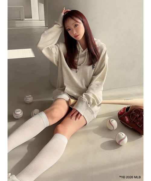 RESEXXY（リゼクシー）の「【MLB × New Era × RESEXXY】 SWEAT HOODIE（スウェット・レディース・グレー・FREE）」の9枚目の写真