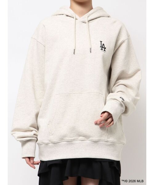 RESEXXY（リゼクシー）の「【MLB × New Era × RESEXXY】 SWEAT HOODIE（スウェット・レディース・グレー・FREE）」の17枚目の写真