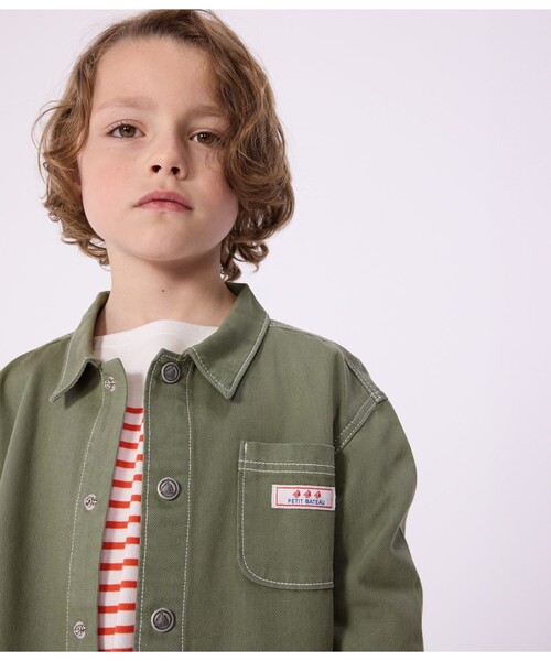 PETIT BATEAU(プチバトー)の「コットンリヨセルジャケット(ブルゾン・キッズ・カーキ・5YEAR/4YEAR/3YEAR)」の2枚目の写真