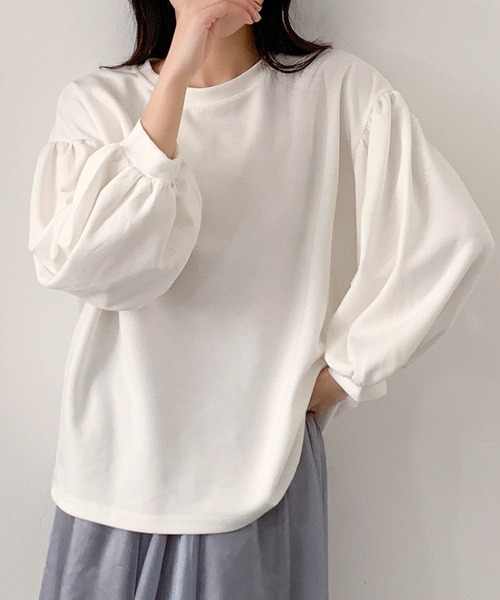 LOWO(ロワ)の「ボリュームスリーブ トップス プルオーバー 長袖(Tシャツ/カットソー・レディース・ベージュ/ホワイト/ブラック/グレー・FREE)」の8枚目の写真