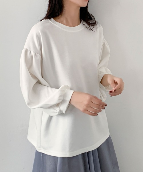LOWO(ロワ)の「ボリュームスリーブ トップス プルオーバー 長袖(Tシャツ/カットソー・レディース・ベージュ/ホワイト/ブラック/グレー・FREE)」の11枚目の写真