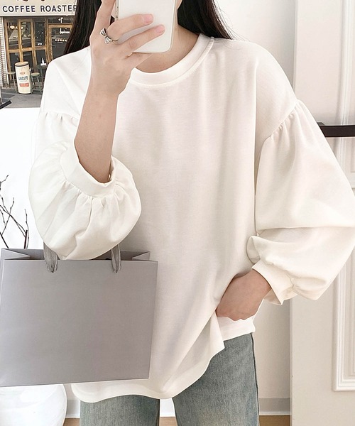 LOWO(ロワ)の「ボリュームスリーブ トップス プルオーバー 長袖(Tシャツ/カットソー・レディース・ベージュ/ホワイト/ブラック/グレー・FREE)」の14枚目の写真