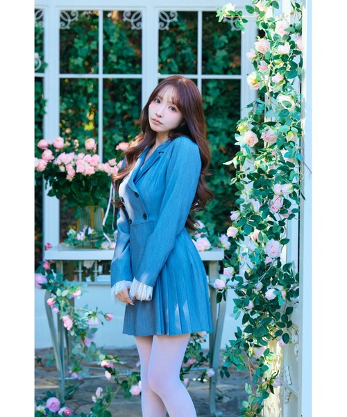 MISTREASS(ミストレアス)の「Lace cuffs jacket dress(テーラードジャケット・レディース・グレー/モカ・FREE)」の4枚目の写真