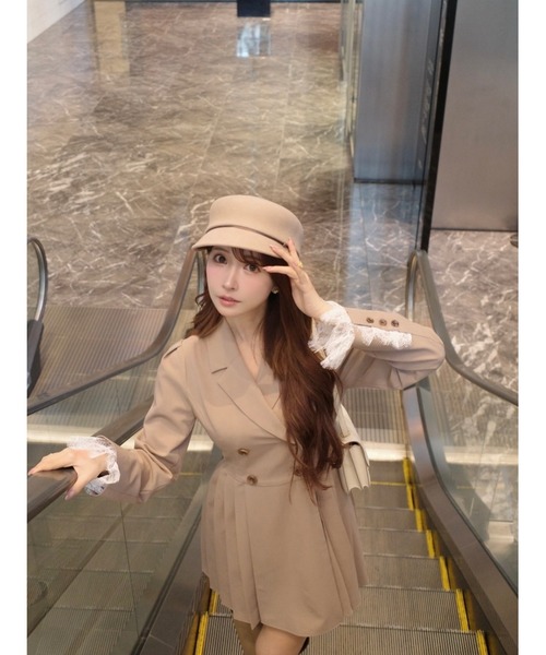 MISTREASS(ミストレアス)の「Lace cuffs jacket dress(テーラードジャケット・レディース・グレー/モカ・FREE)」の17枚目の写真