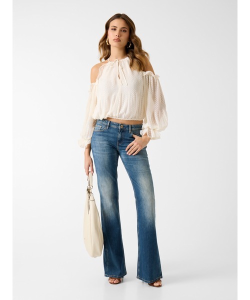 Guess(ゲス)の「EMILIA Cold Shoulder Top ブラウス(シャツ/ブラウス・レディース・ホワイト・MEDIUM/SMALL/X-SMALL/LARGE)」の4枚目の写真