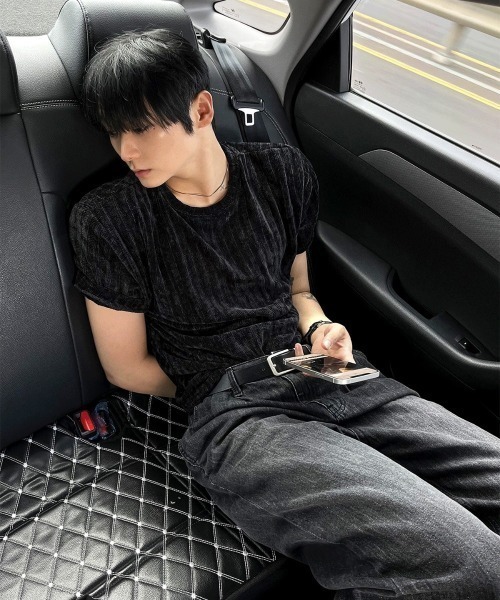 COSYHARU(コシハル)の「ベロアラウンド半袖Tシャツ(Tシャツ/カットソー・メンズ・チャコール/ブラック/ネイビー/ホワイト・LARGE/MEDIUM)」の13枚目の写真