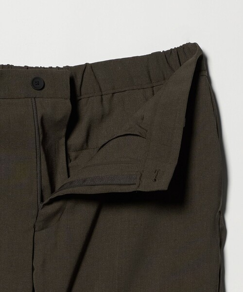 UNITED ARROWS（ユナイテッドアローズ）の「ウールルック ノープリーツ テーパード パンツ UA COZY　ウォッシャブル　ヨコストレッチ（スラックス・メンズ・ダークグレー/モカ・XXL/L/M/XL/S/XXXL）」の11枚目の写真