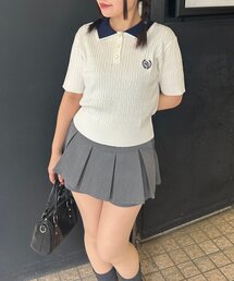 バイカラーがアクセント、2枚衿ケーブルポロ